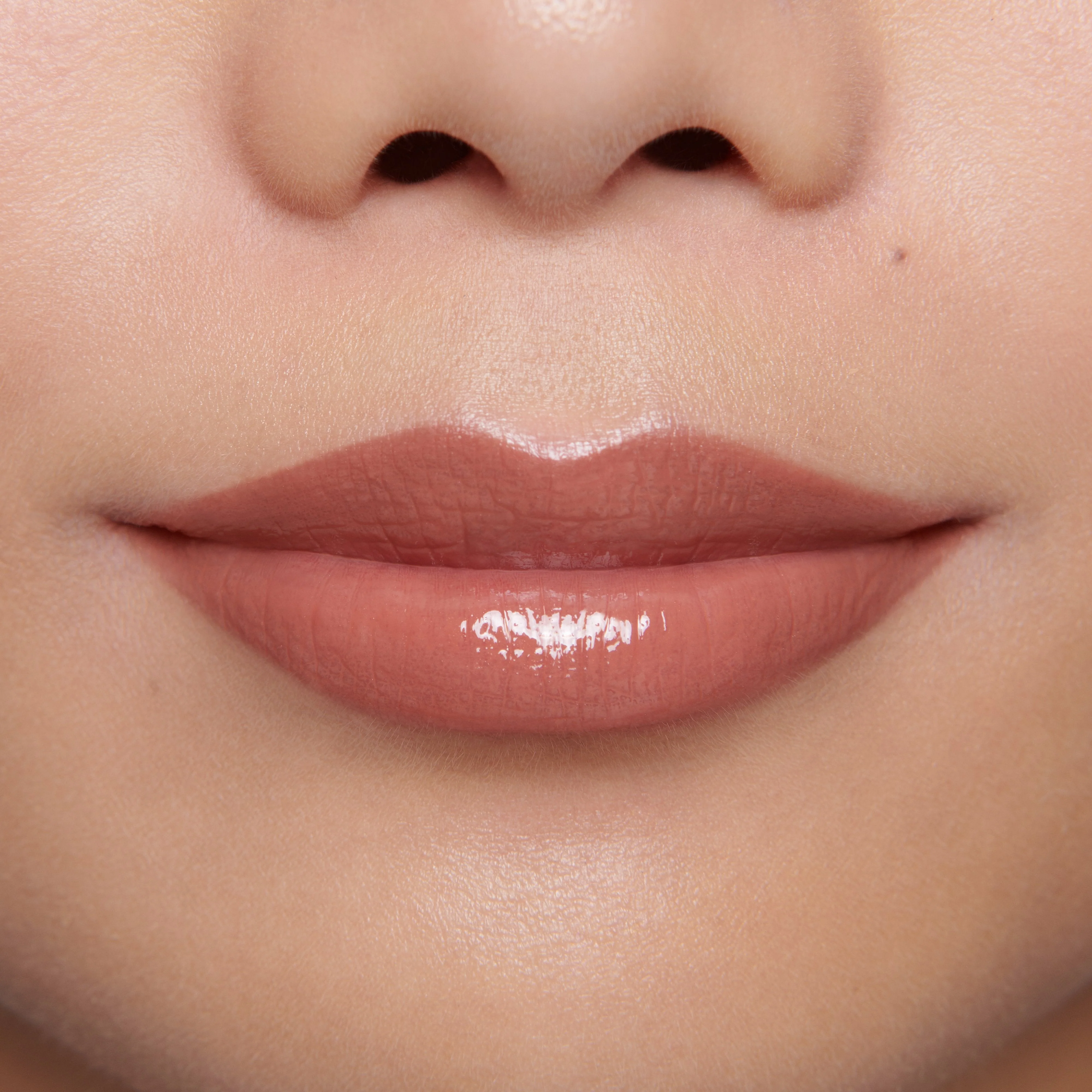 Affair (Gloss Embrace Lip Gloss) - Image 9
