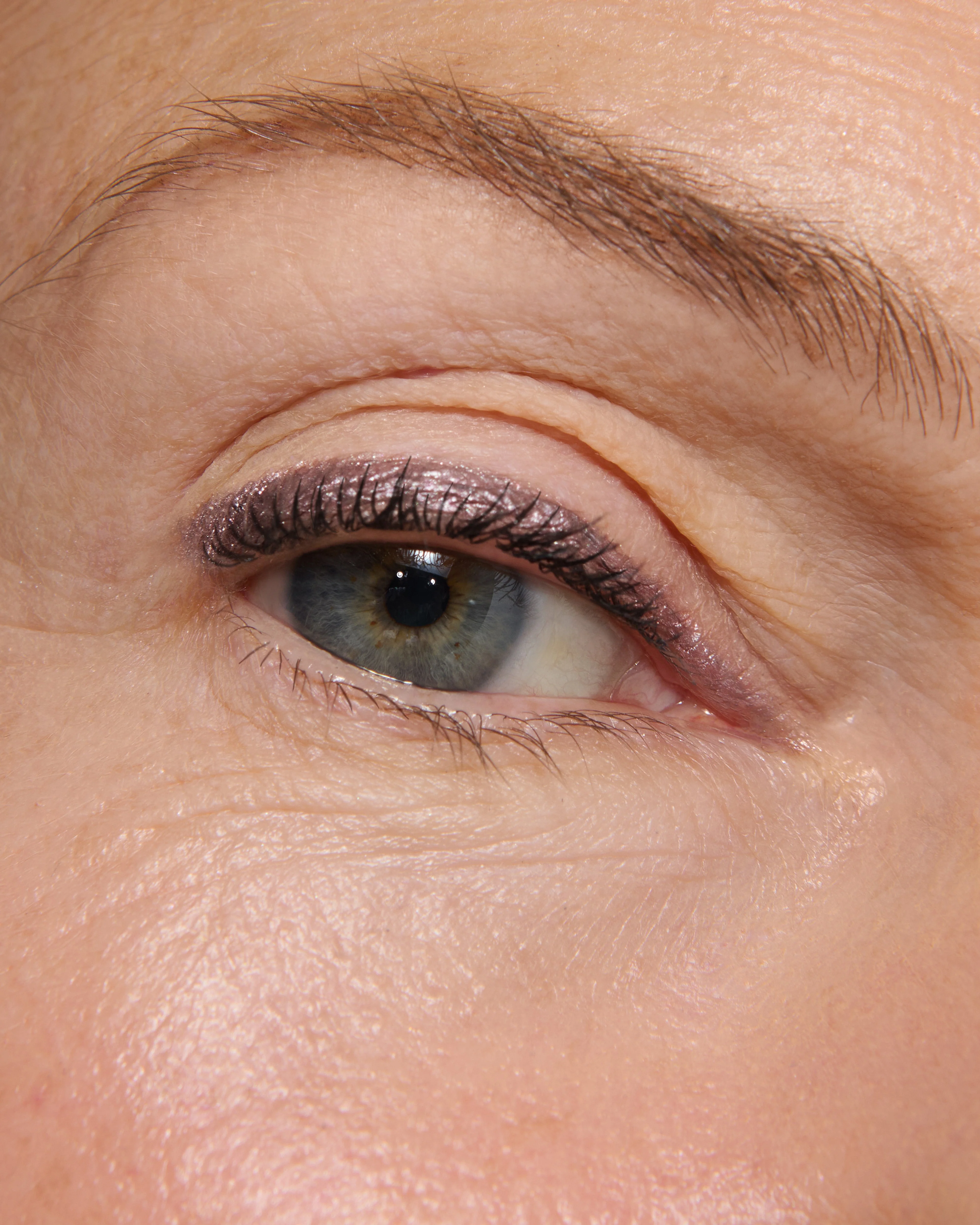 Betina (Seamless Glide Eye Pencil) - Image 5