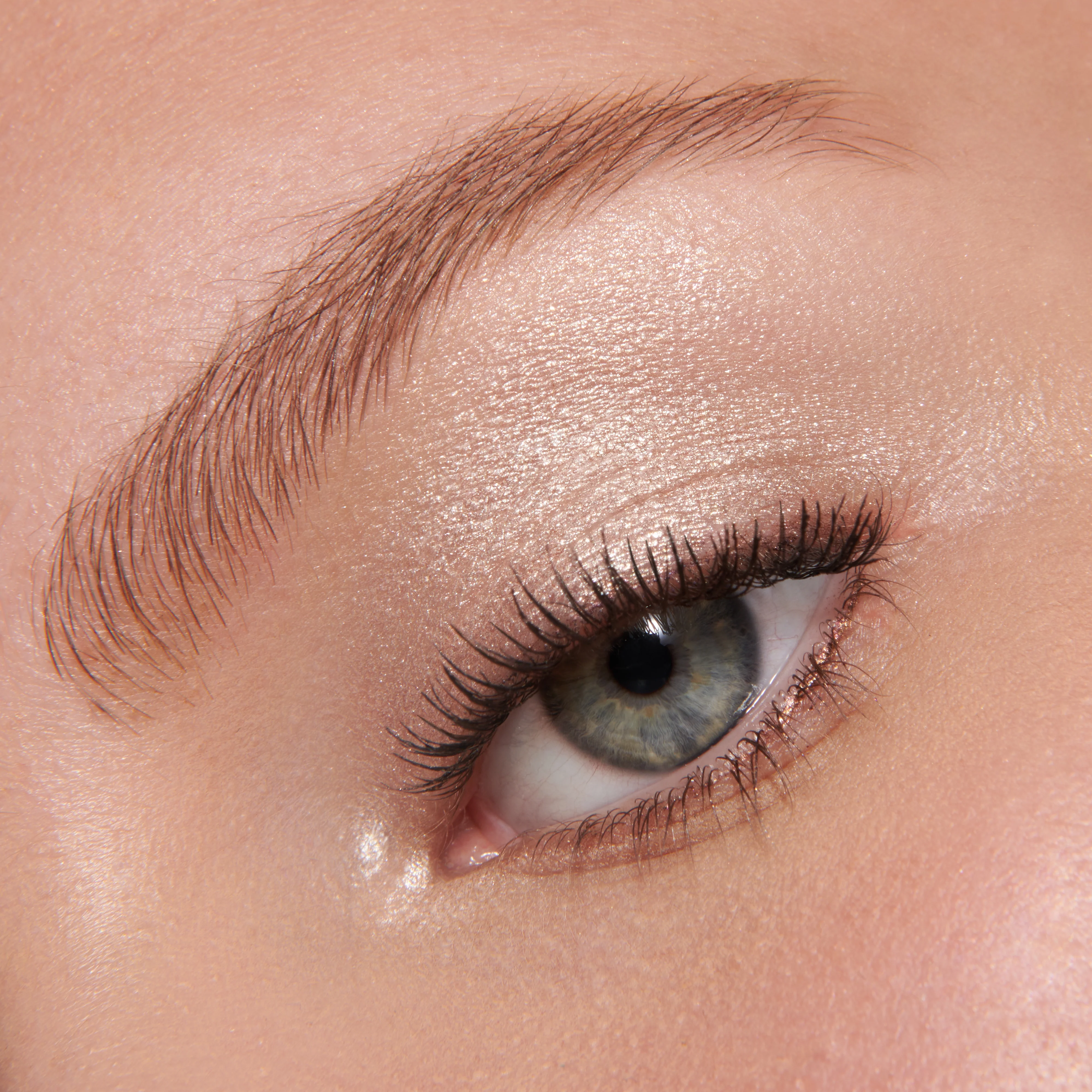 Cressida (Liquid Lurex Eyeshadow) - Image 8