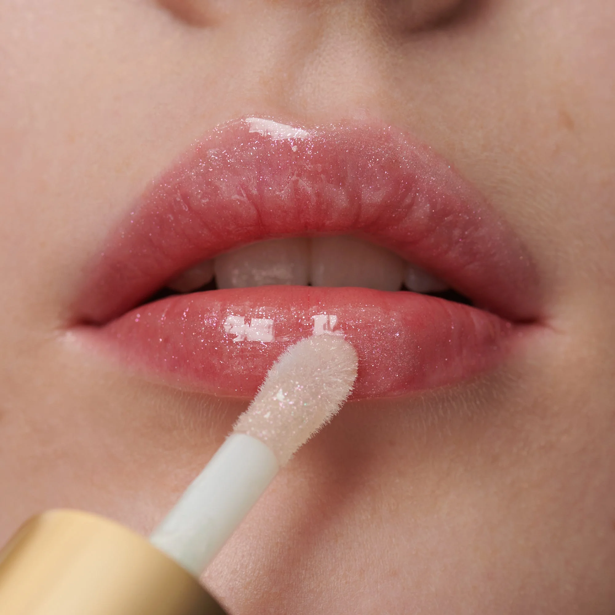 Dancing Rose (Gloss Embrace Lip Gloss) - Image 8
