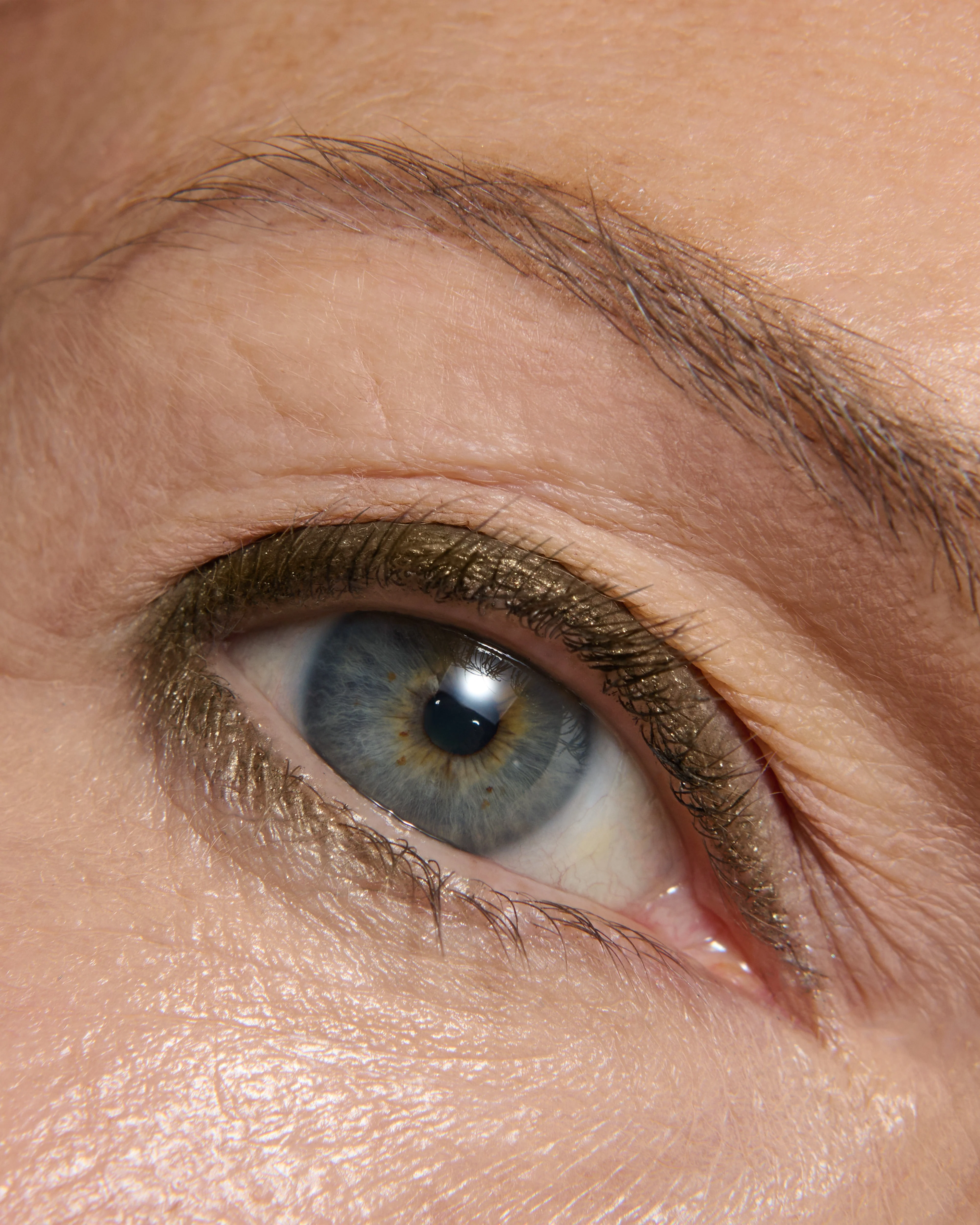 Enigmatic Olive (Seamless Glide Eye Pencil) - Image 3