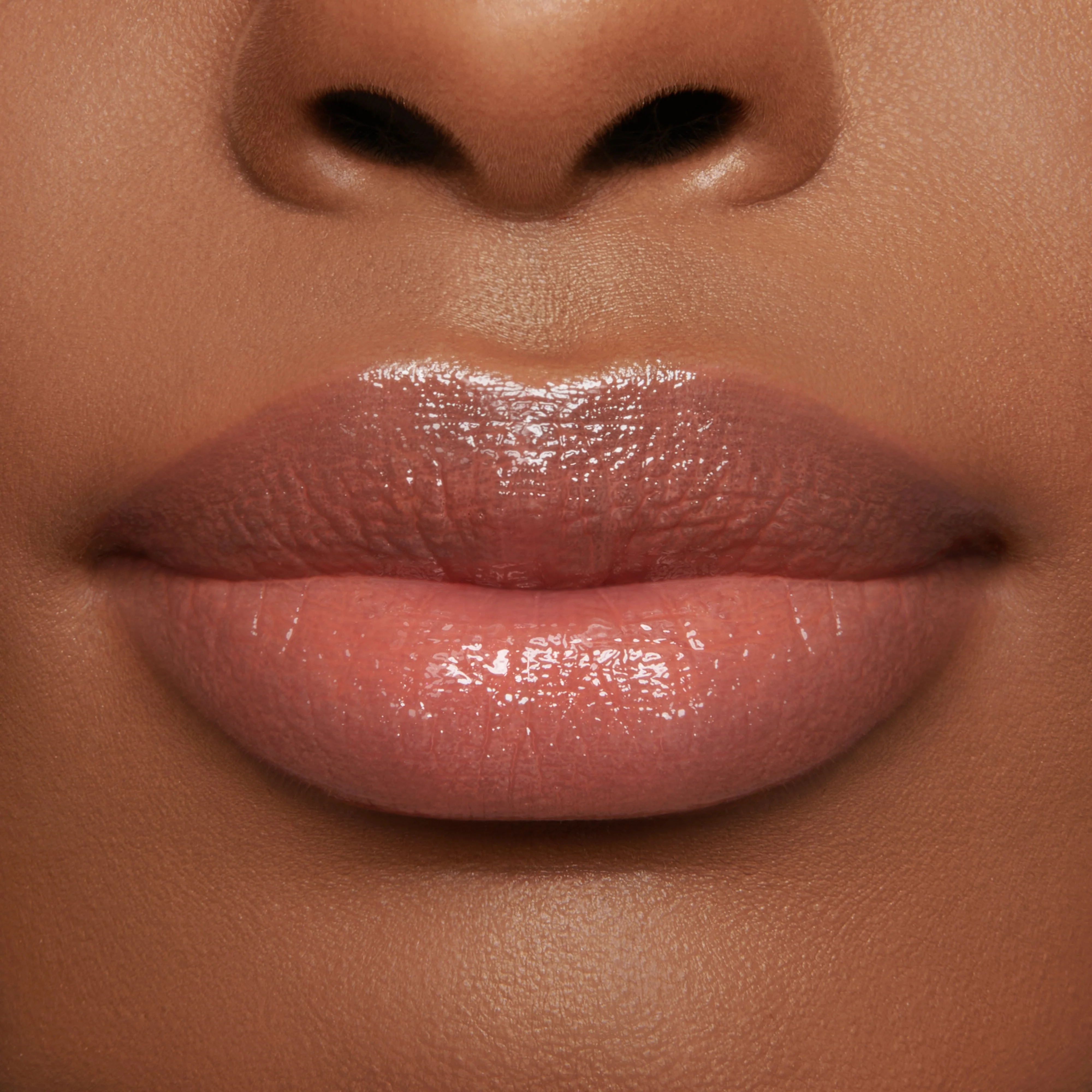 Go Lightly (Gloss Embrace Lip Gloss) - Image 3