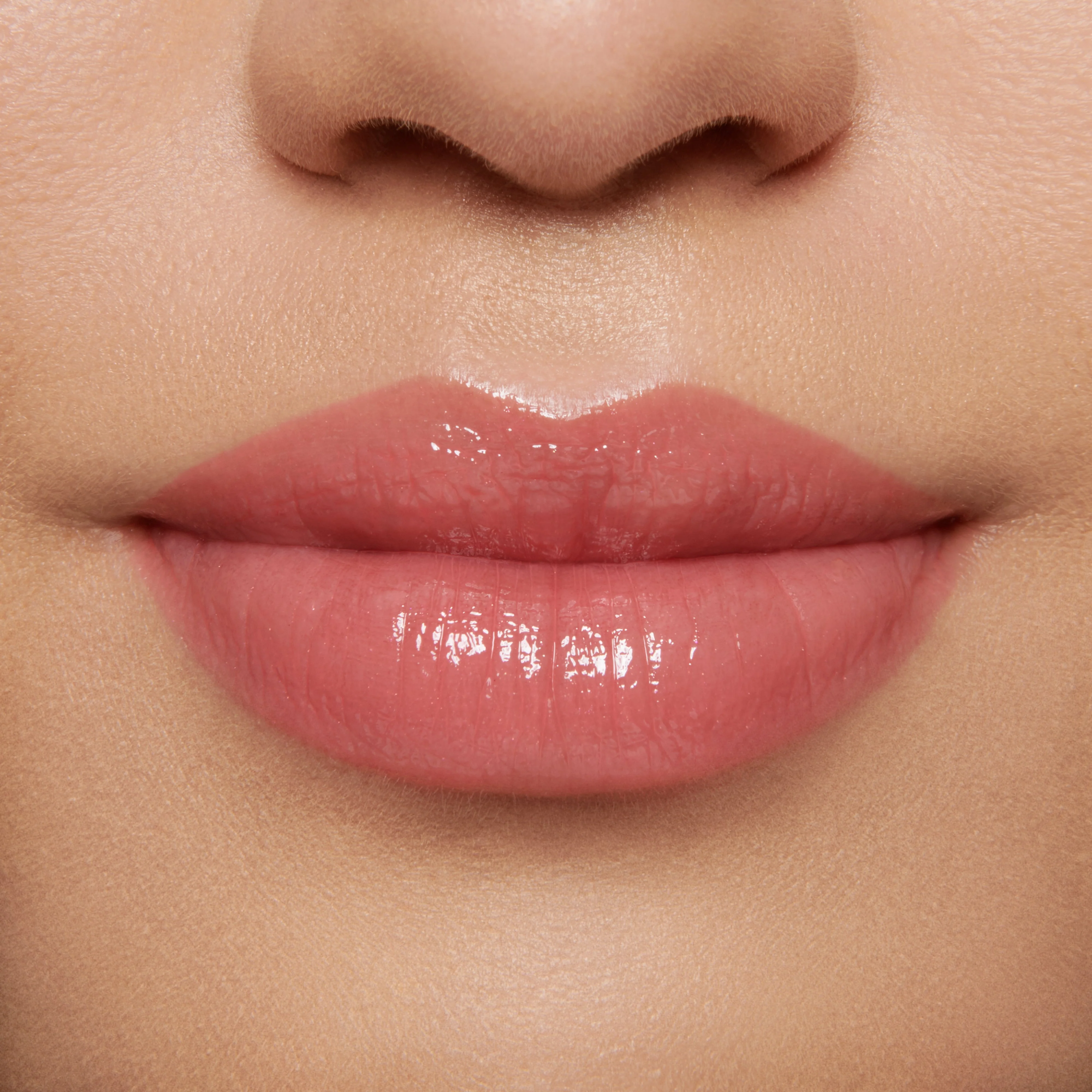 Go Lightly (Gloss Embrace Lip Gloss) - Image 4