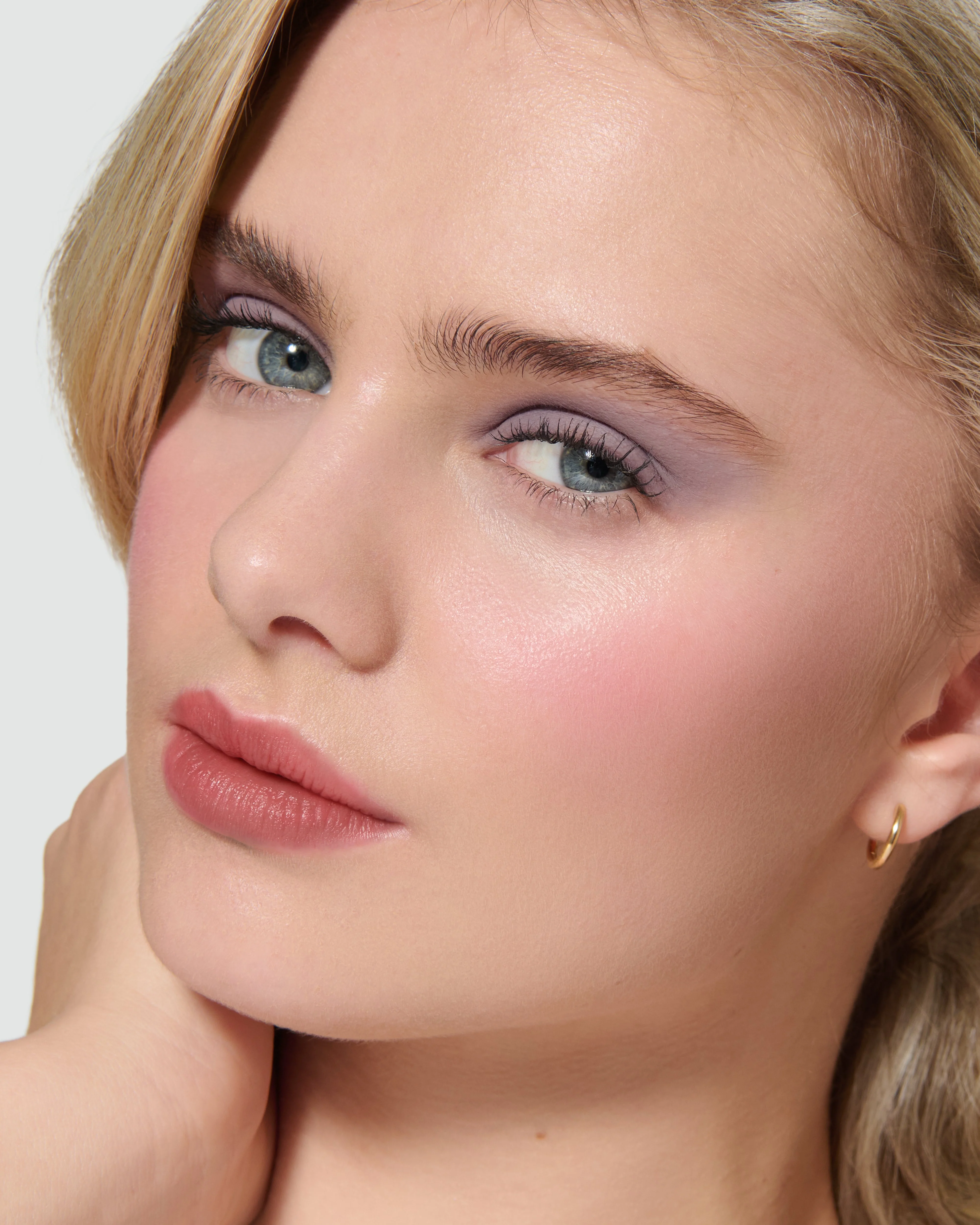 Maude (Liquid Silk Liquid Eyeshadow) - Image 7