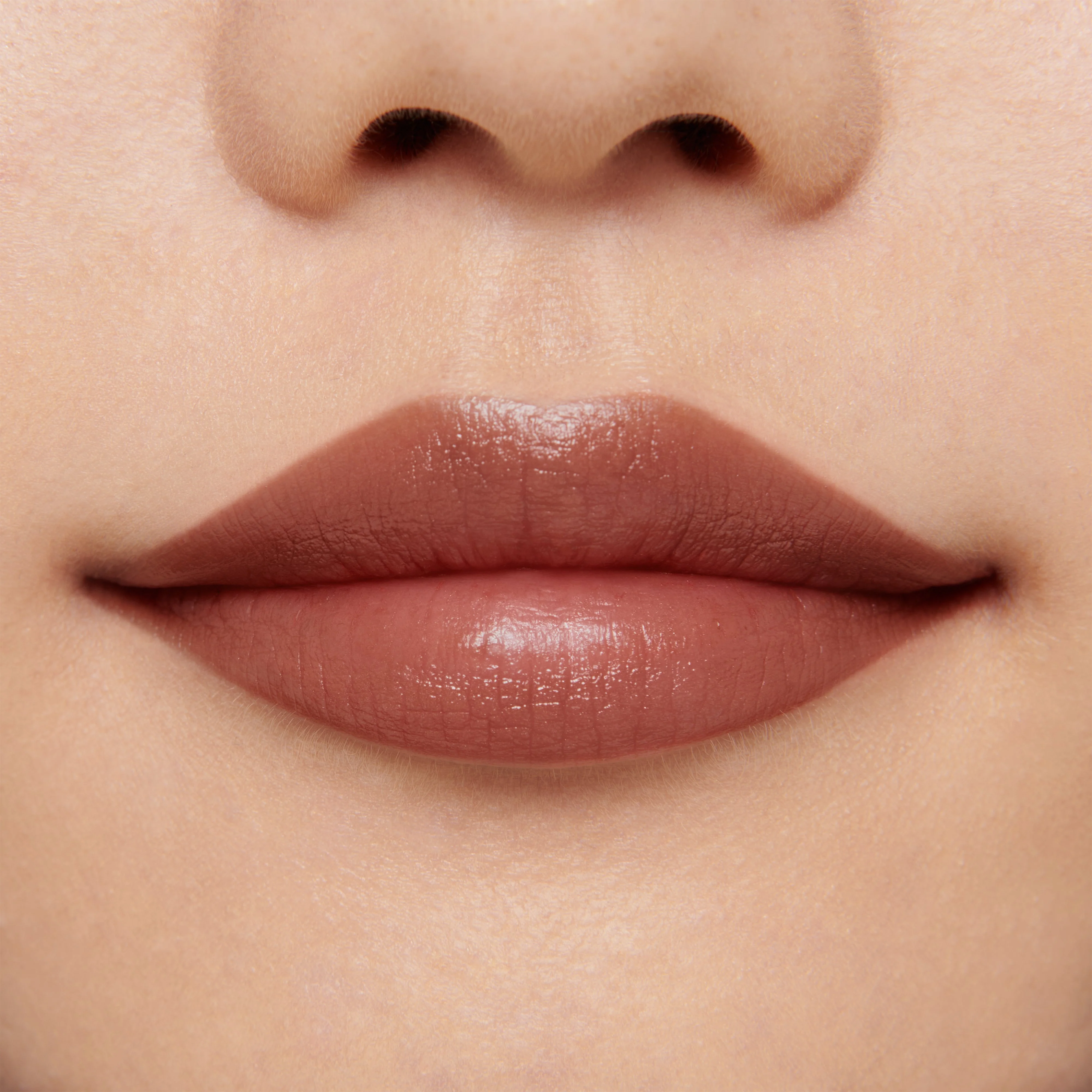 Meet Me In Berlin (Luxuriously Lucent Lip Colour) - Image 12