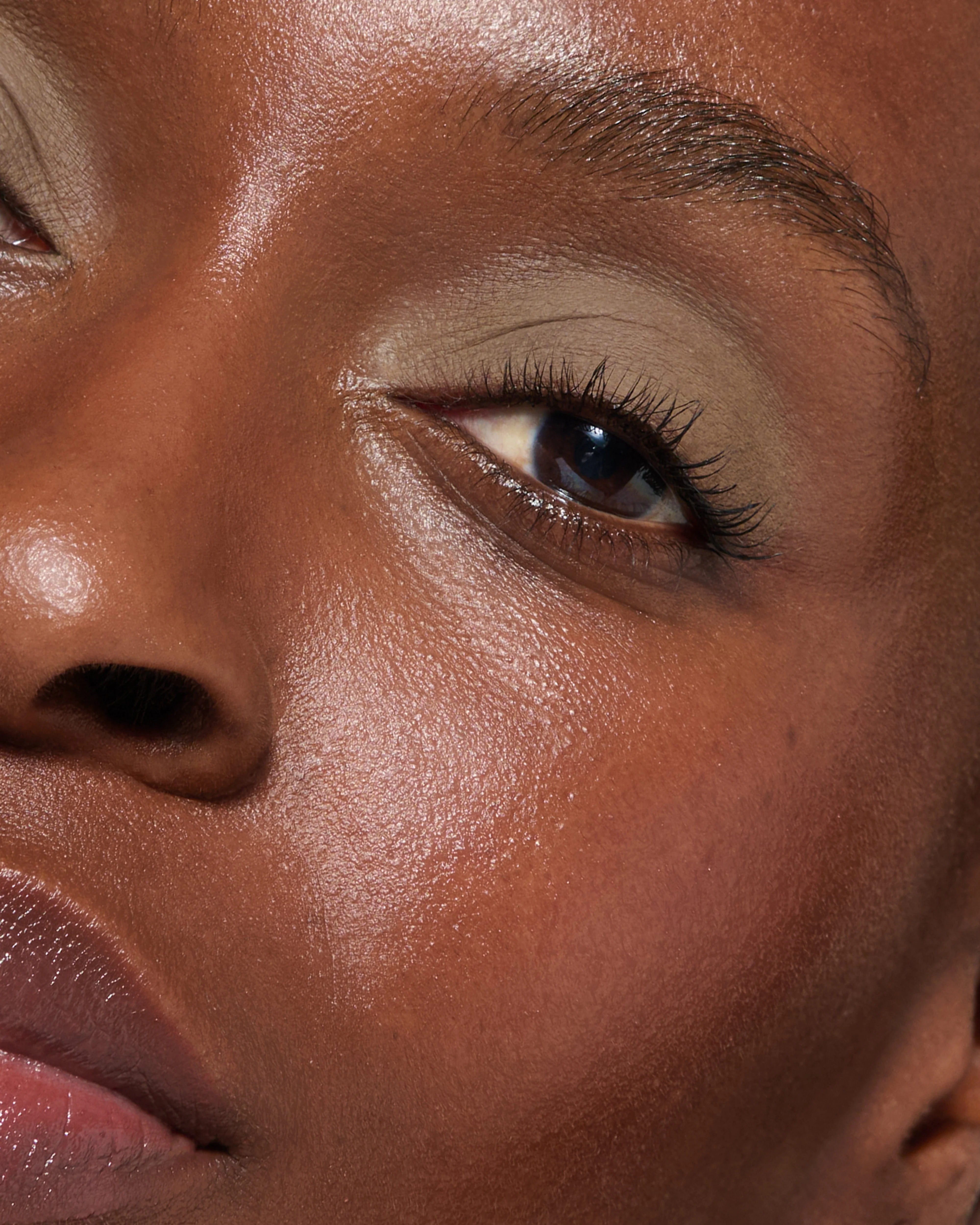 Mimi (Liquid Silk Liquid Eyeshadow) - Image 8