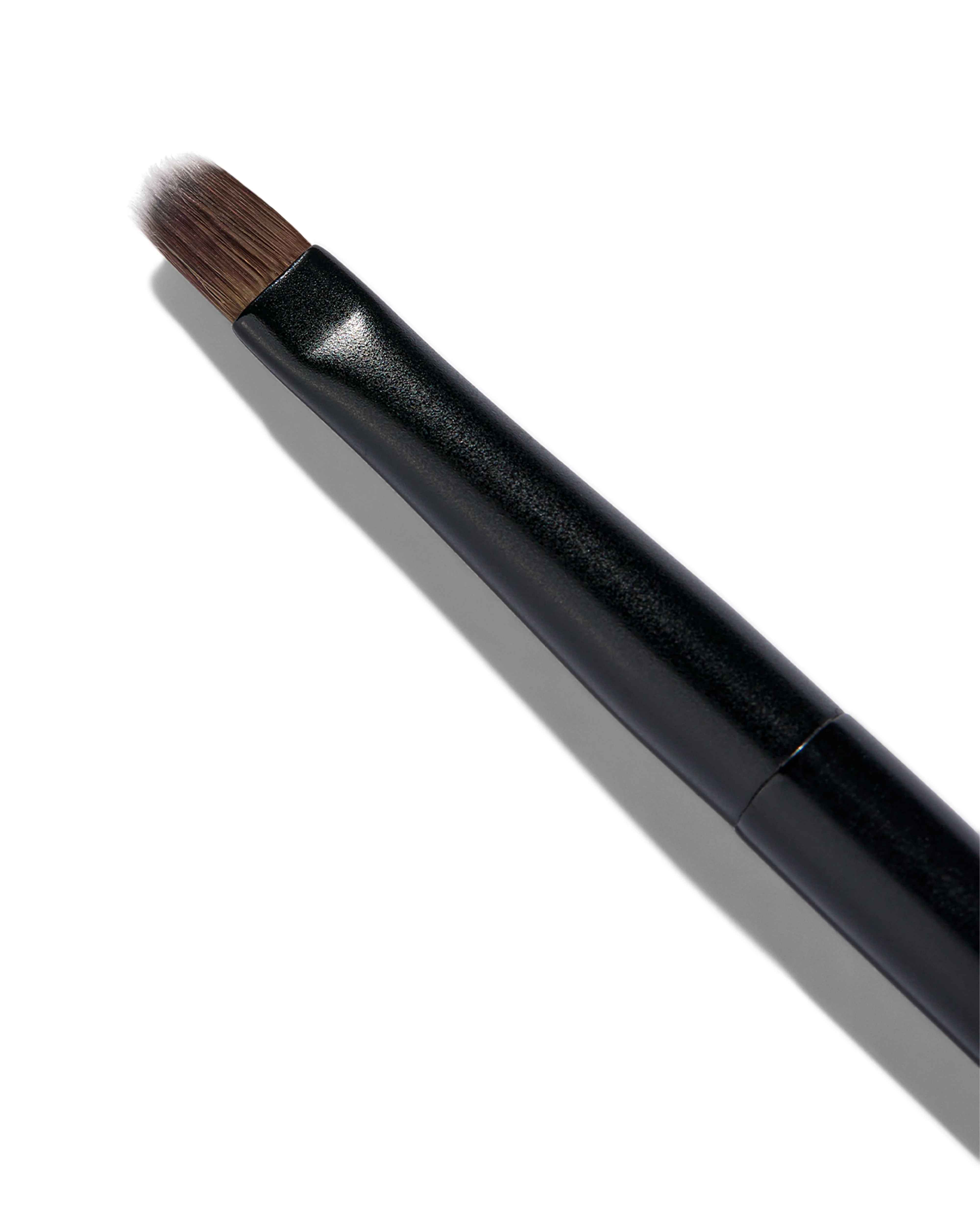 No. 20 Lip Brush (Seamless Blend Brush) - Image 3