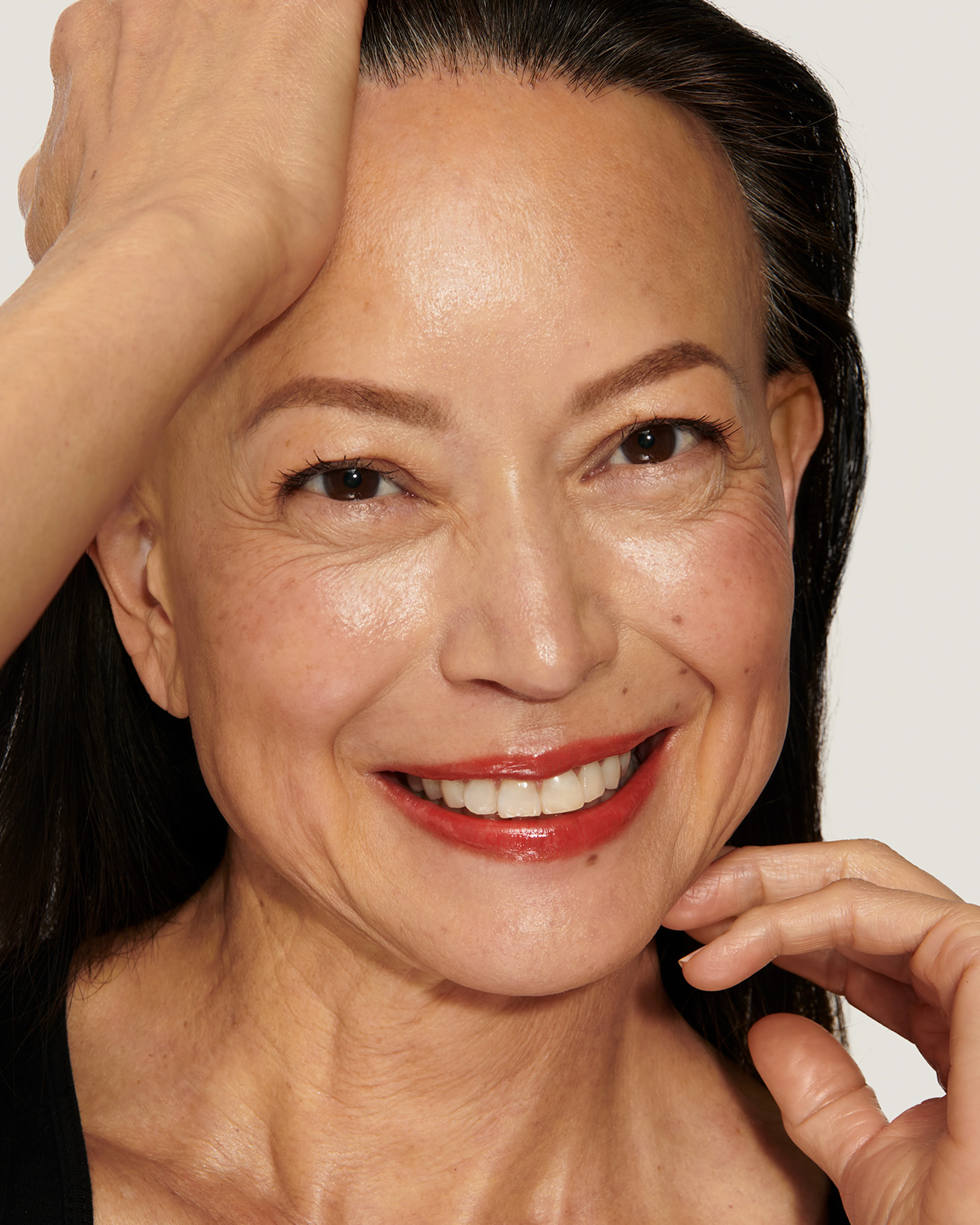 Red Curve (Baume Embrace Melting Lip Colour) - Image 3