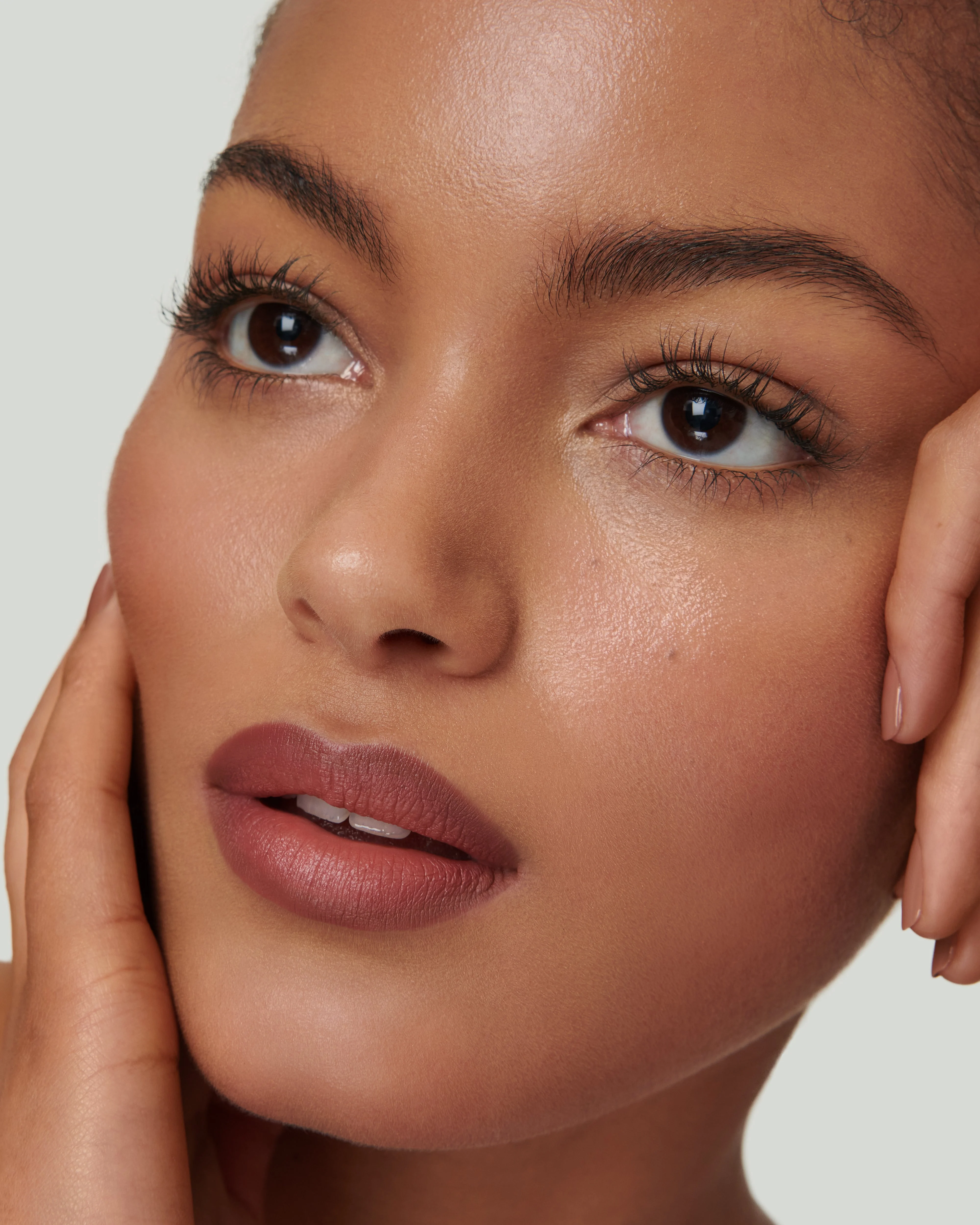 3C Deep Berry (Sculpt and Shade Lip Pencil) - Image 6