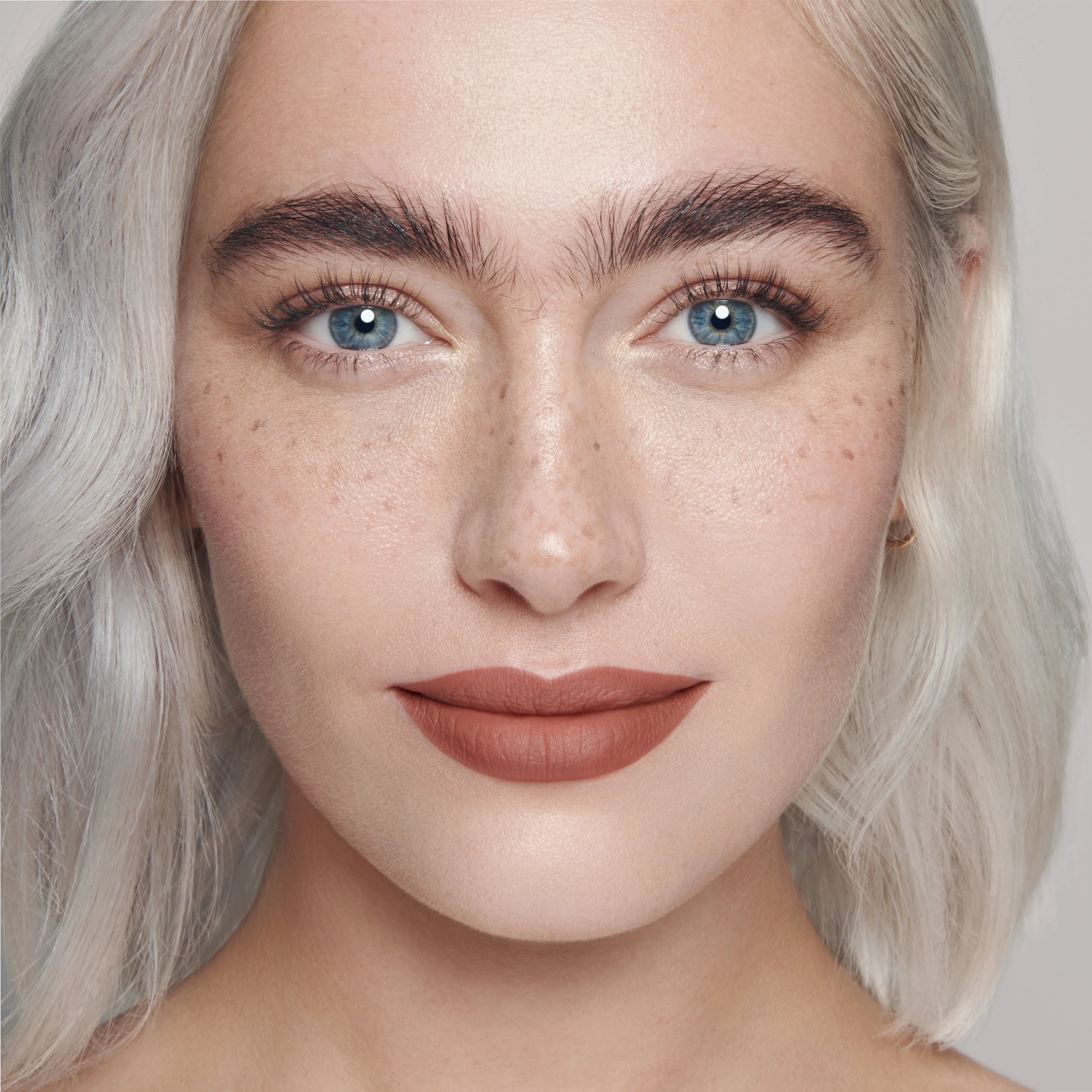 Velvet Affair (True Velvet Lip Colour) - Image 6