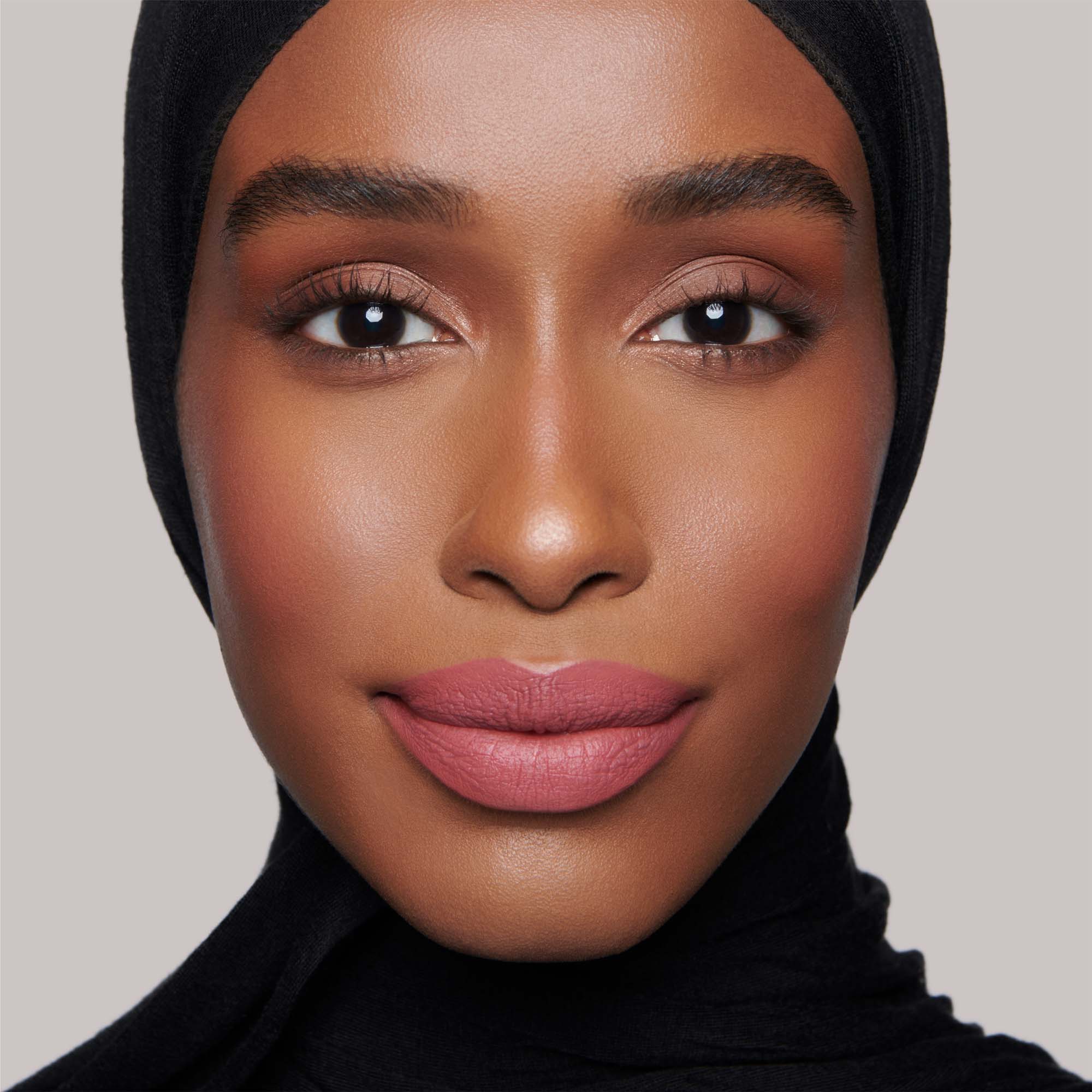 Velvet Blush Lightly (True Velvet Lip Colour) - Image 18